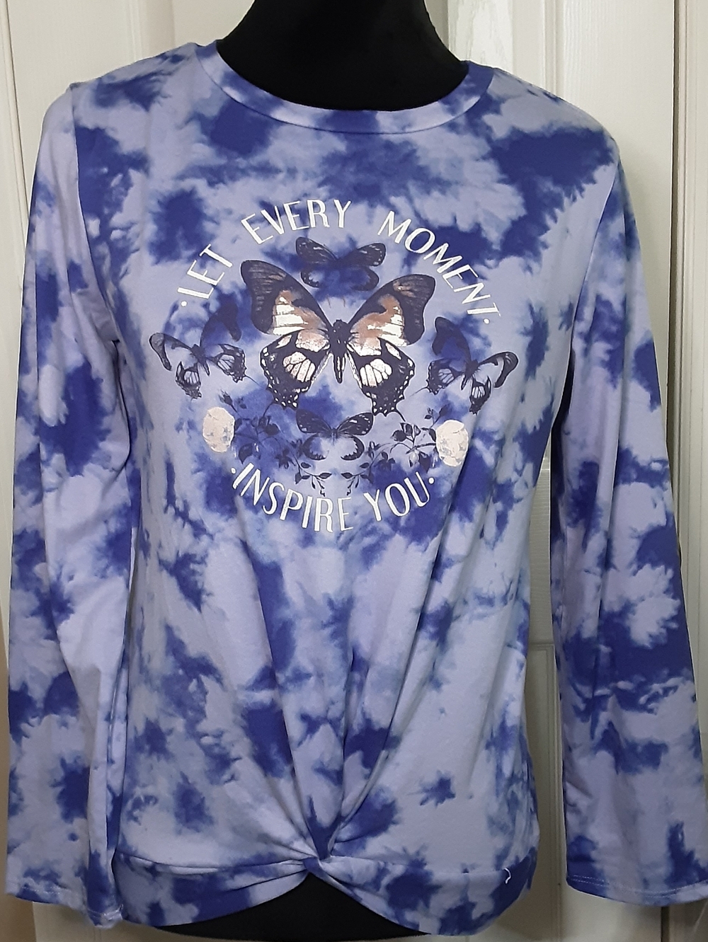 Kandy Kiss Pull Over Long Sleeve Tee